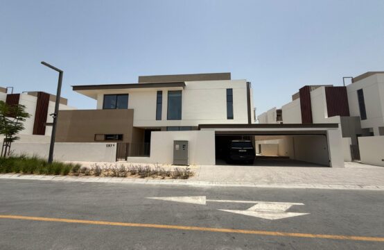 MODERN &#038; SPACIOUS | UNFURNISHED | 4 BEDROOM